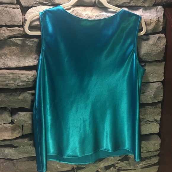 Top - Picture 3 of 3